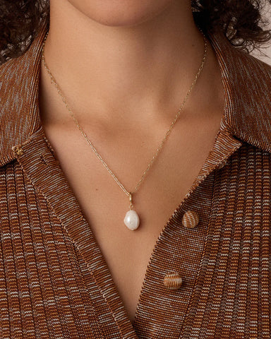 Vintage Shimmer Pearl Parker Charm