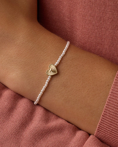 Pearl Vintage Heart Alphabet Bracelet